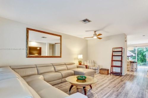 18778 28th St, Hollywood FL  33029-2525 exterior