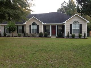 5472 Robie Dr, Macon, GA 31216-7135