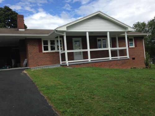163 Sunset Hill Dr, Thomas Bridge, VA 24354-5135