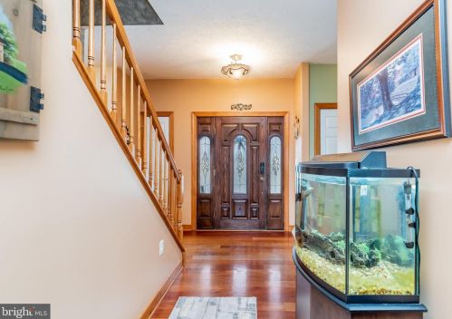 1 Silver Maple Dr, South Middleton, PA 17007-9597