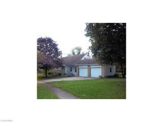 2328 Elizabeth Dr, Cuyahoga Falls, OH 44224-2712