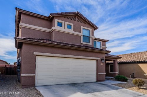 7298 Alderberry St, Tucson, AZ 85756-6100