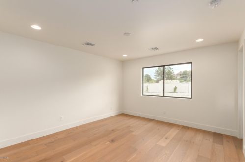 4554 Mcdonald Dr, Scottsdale AZ 85253-5328 exterior