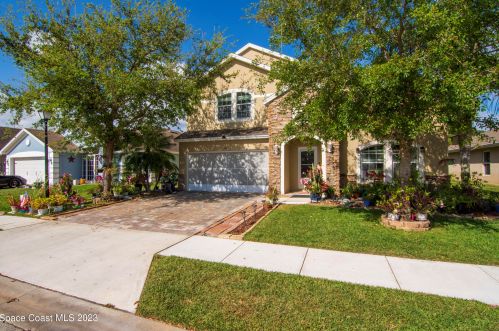 204 Briarcliff Cir, Sebastian, FL 32958-8693