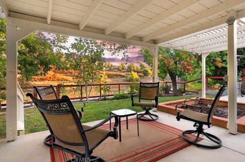 30305 Mira Loma Dr, Temecula CA  92592-2135 exterior