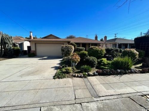 766 Peach Ave, Sunnyvale, CA 94087-1147