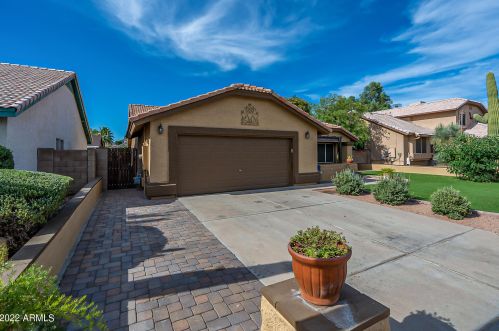 4330 Camino Vivaz, Glendale, AZ 85310-3975
