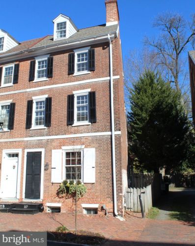 117 Delaware St, New Castle, DE 19720-4813