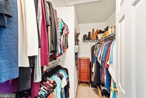 6352 Cullen Pl, Haymarket VA  20169-5400 exterior