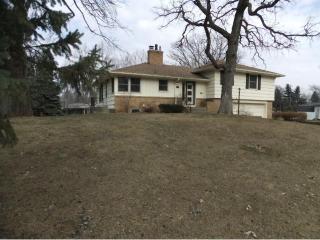 9702 Sandra Ln, Hopkins, MN 55305-4631