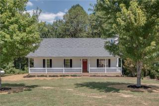 1435 Hidden Trails Dr, Goodlettsville, TN 37072-7017