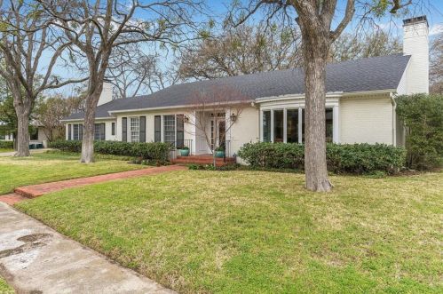 5239 Edmondson Ave, Dallas, TX 75209-5901