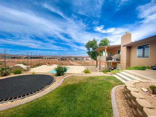 956 Quail Ridge Dr, Washington, UT 84780-1459