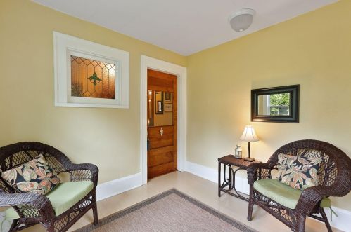 2337 Doswell Ave, Saint Paul, MN 55108-1630