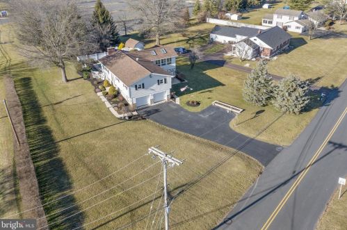 2221 Swamp Pike, Gilbertsville PA  19525-9654 exterior