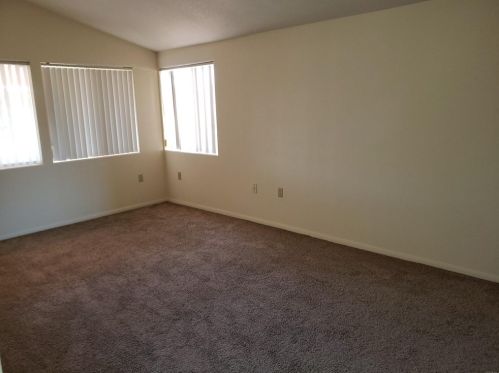 2914 Mobley St, San Diego CA 92123-3037 exterior