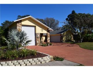 9613 Leeward Ave, Largo, FL 33773-4424