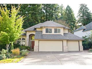 8324 Charlotte Dr, Beaverton, OR 97007-6778