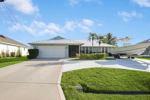 3081 Galt Cir, Fort Pierce, FL 34984-6345