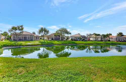 12121 Oakvista Dr, Boynton Beach, FL 33437-6353