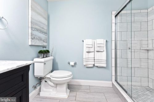 19277 Crk Fld Cir, Leesburg VA  20176-1621 exterior