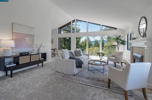 28 Ardor Dr, Orinda, CA 94563-4028