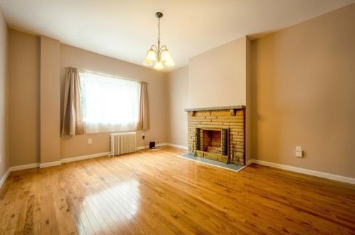 4541 Carroll St, Pittsburgh, PA 15224-1513