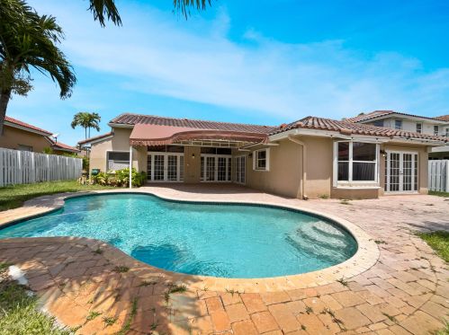 14888 42nd St, Hollywood, FL 33027-3334