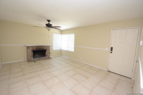 664 Kingswood St, San Diego, CA 92114-7166