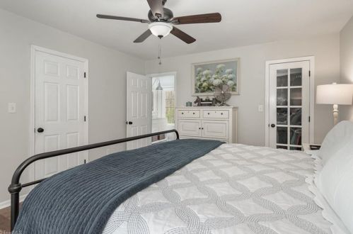 2704 Bardwell Rd, Greensboro NC  27410-8259 exterior