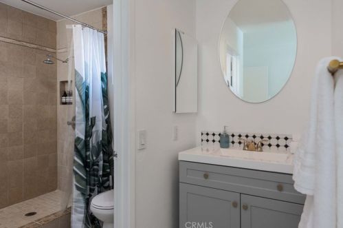 3670 Mesquite Ave, Palm Springs CA  92264-3400 exterior