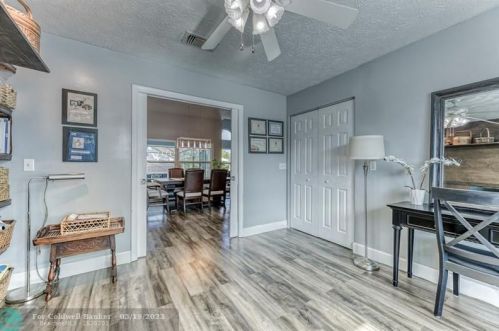 2399 Floresta Dr, Fort Pierce FL  34984-5218 exterior