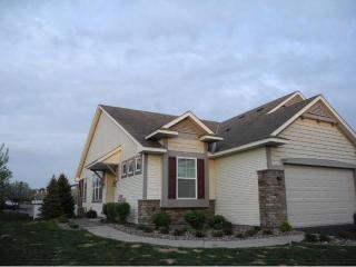 10587 Kingsfield Ln, Saint Paul, MN 55129-8346
