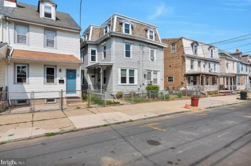 321 Hudson St, Gloucester, NJ 08030-1457