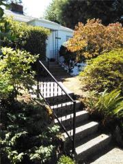 3809 82nd St, Seattle, WA 98115-4917