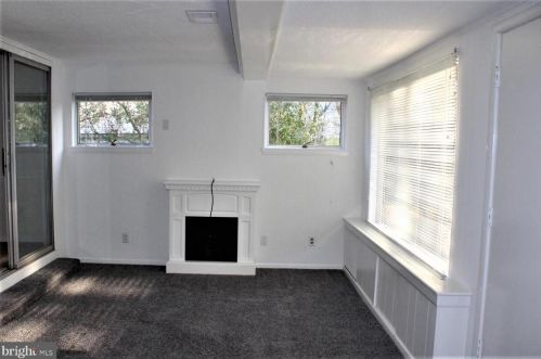 7341 Howard Ct, Falls Church VA  22043-1340 exterior