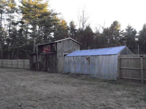 21 Humes Rd, Killingly CT  06241-1226 exterior