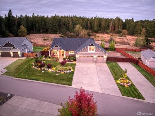 9028 Fox Ridge Ln, Olympia, WA 98513-5693