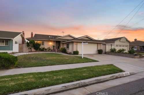 2260 229th St, Torrance, CA 90501-5329