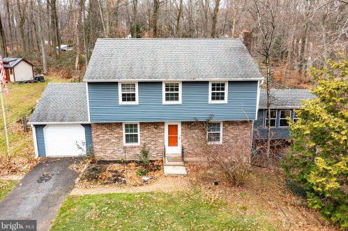 170 Wedgewood Dr, Pottstown, PA 19465-8626