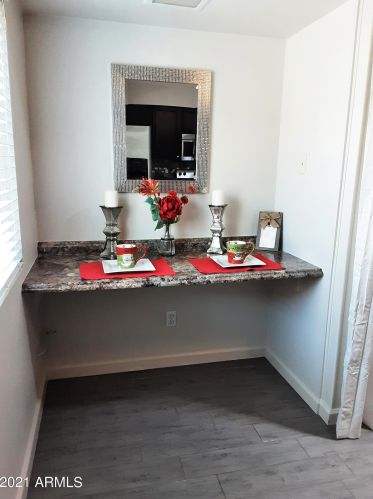 4752 14th St, Phoenix AZ  85014-3798 exterior