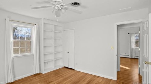 75 Nubel Ln, New Canaan CT  06840-6913 exterior