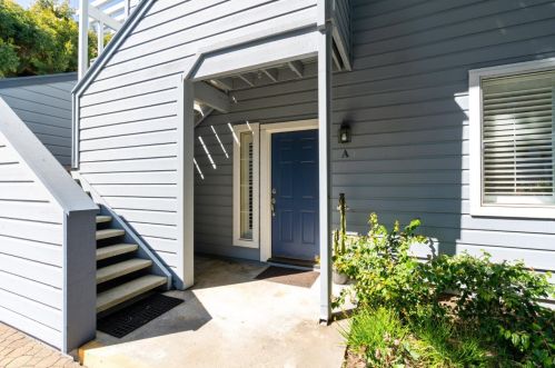 445 Cork Harbour Cir, Redwood City, CA 94065-1619