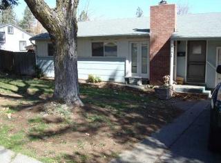 814 Park Pl, Yreka, CA 96097-2238