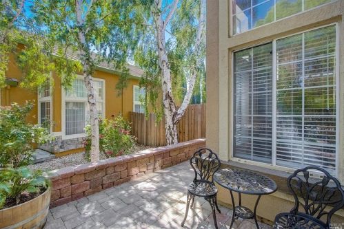 965 Turquoise St, Vacaville CA  95687-7859 exterior