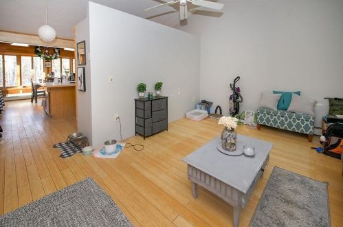 21 Lollypop Ln, Danville NH  03819-5129 exterior