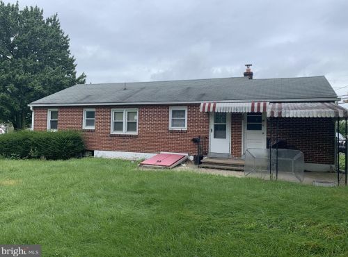 2622 Charlotte St, Pottstown, PA 19464-1012