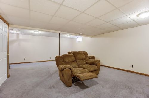 6205 Harvest St, Springfield OH  45502-7536 exterior