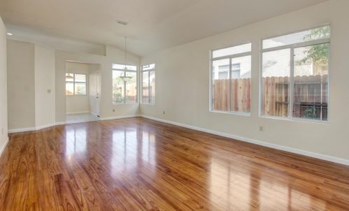 8635 Windsor Point Way, Elk Grove CA  95624-3431 exterior