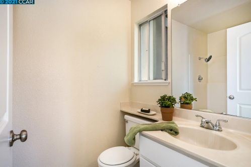 348 Blanchard Ln, Benicia CA  94510-2745 exterior